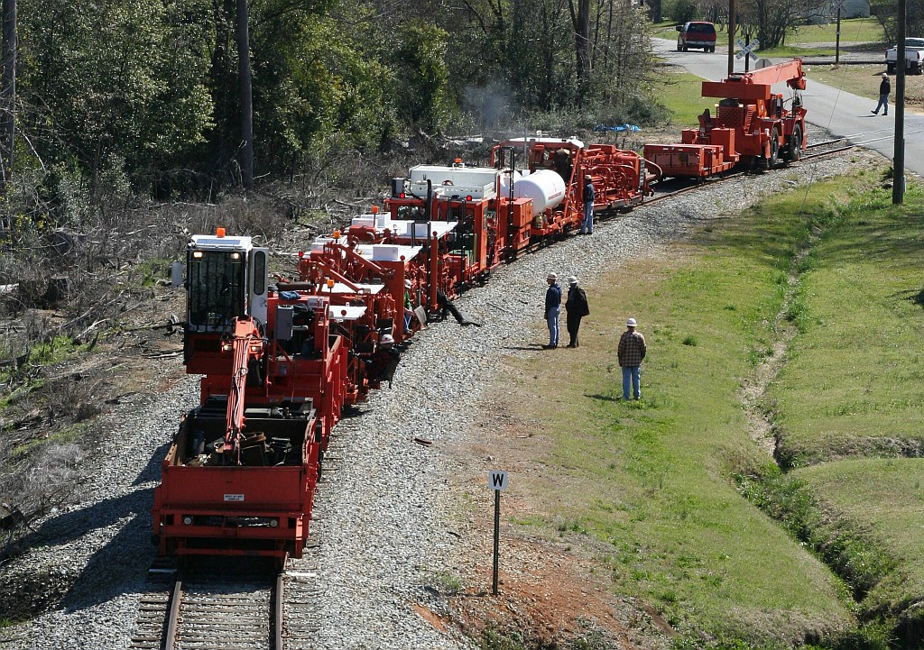 MOW gang waiting on the wye for the AOE to clear the main